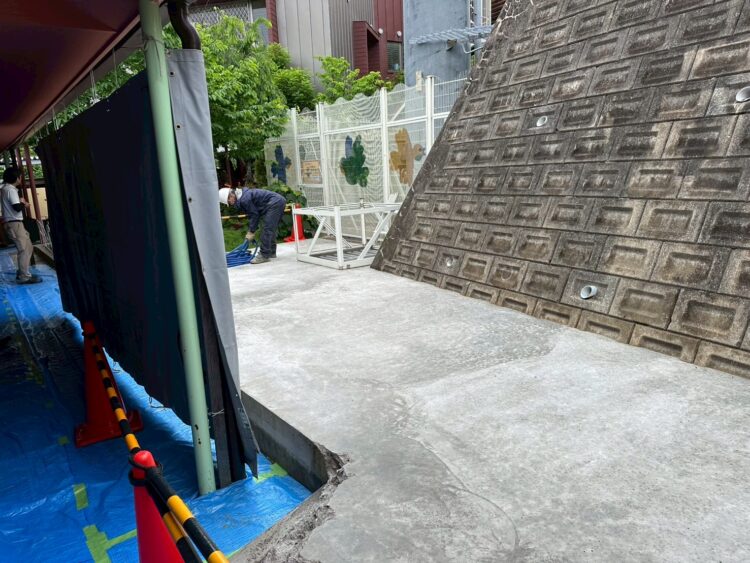はつり作業施工前 大阪府 施設内RC土間撤去工事
